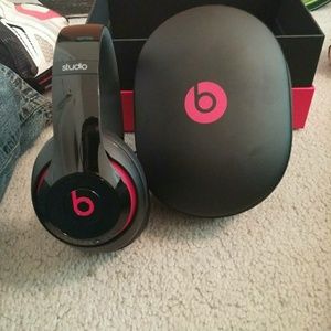 Beats Studio 2 Black